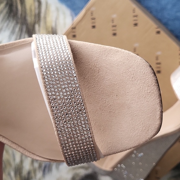 Mix No. 6 Nude Microsuede Wedge Bling Sandals 10M New in Box - Picture 5 of 11